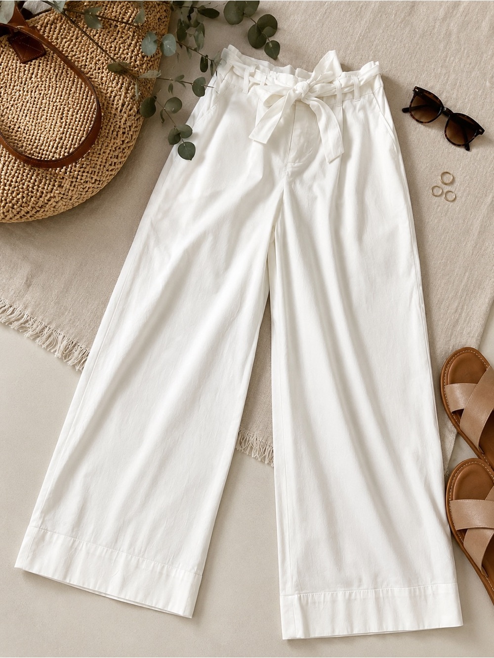 A New Day White Paperbag Waist Wide Leg Crop Pants NWT Size 4